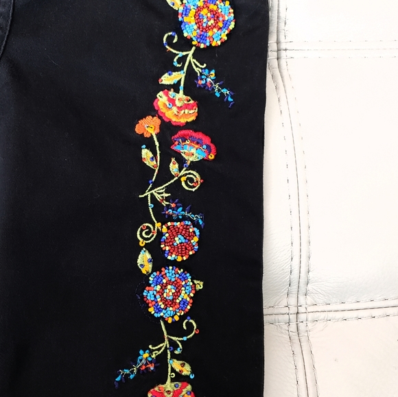 🎈😊 COPPER KEY Embroidered & Beaded Black Jeans // (CHILD) - Picture 3 of 8